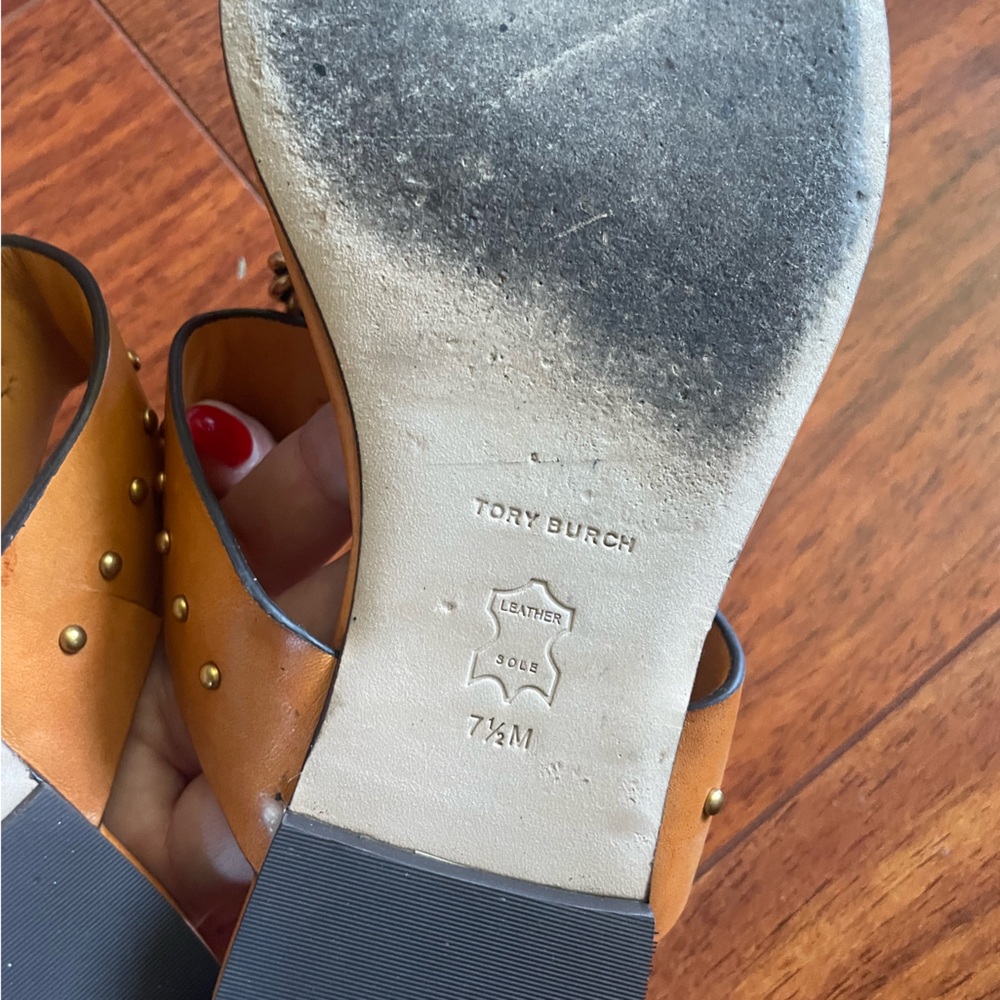 Tory Burch Tan/Mustard Color Sandals Size 7.5 -damage - Picture 3 of 5